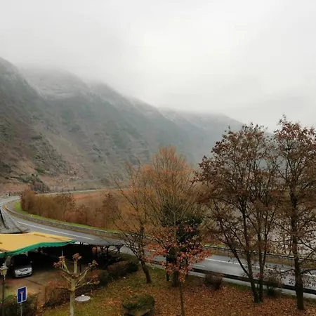 Haus Moselschleife * Bremm